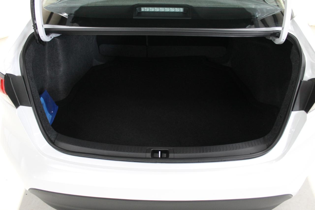 Toyota Corolla LE 2026