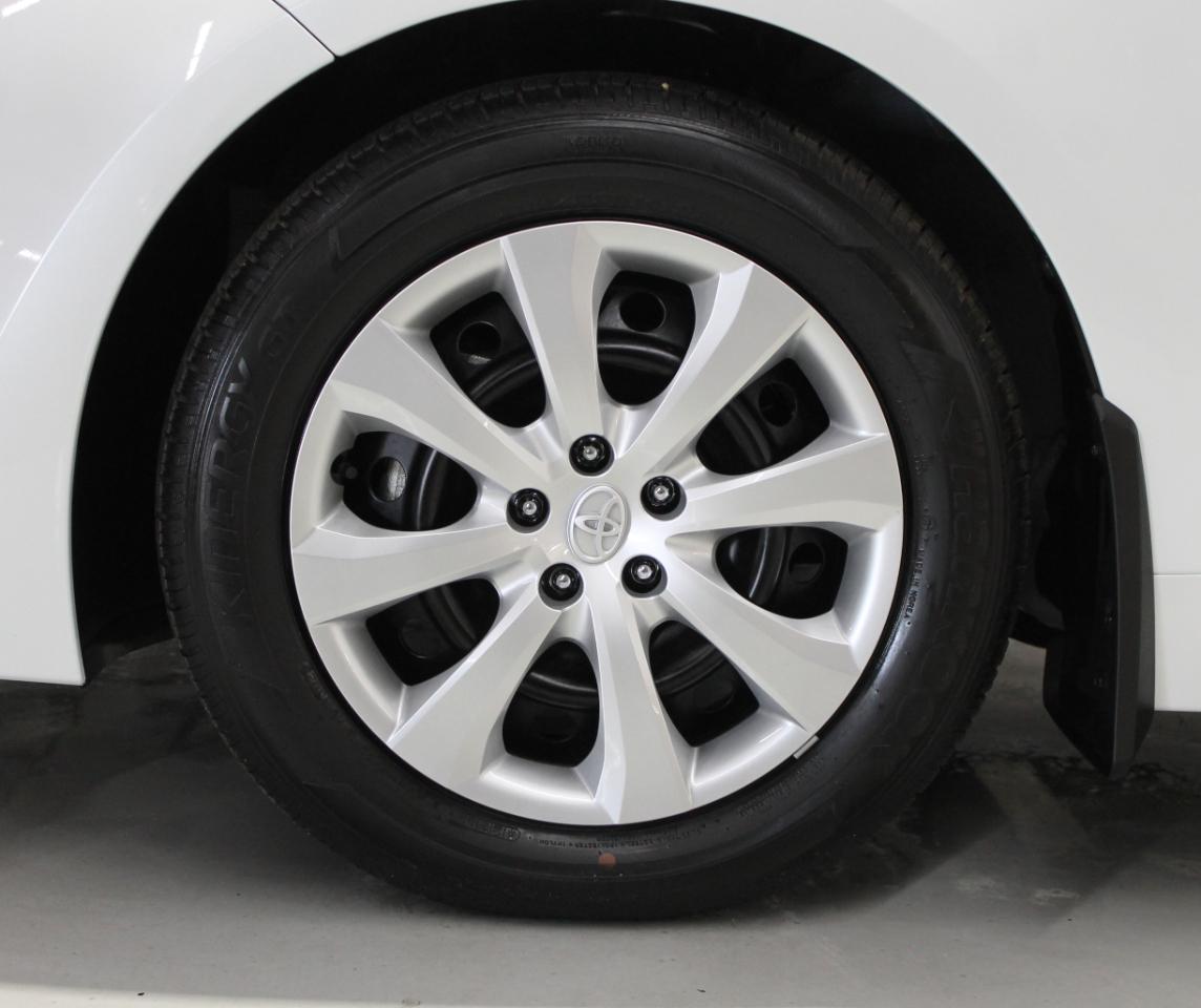 Toyota Corolla LE 2026