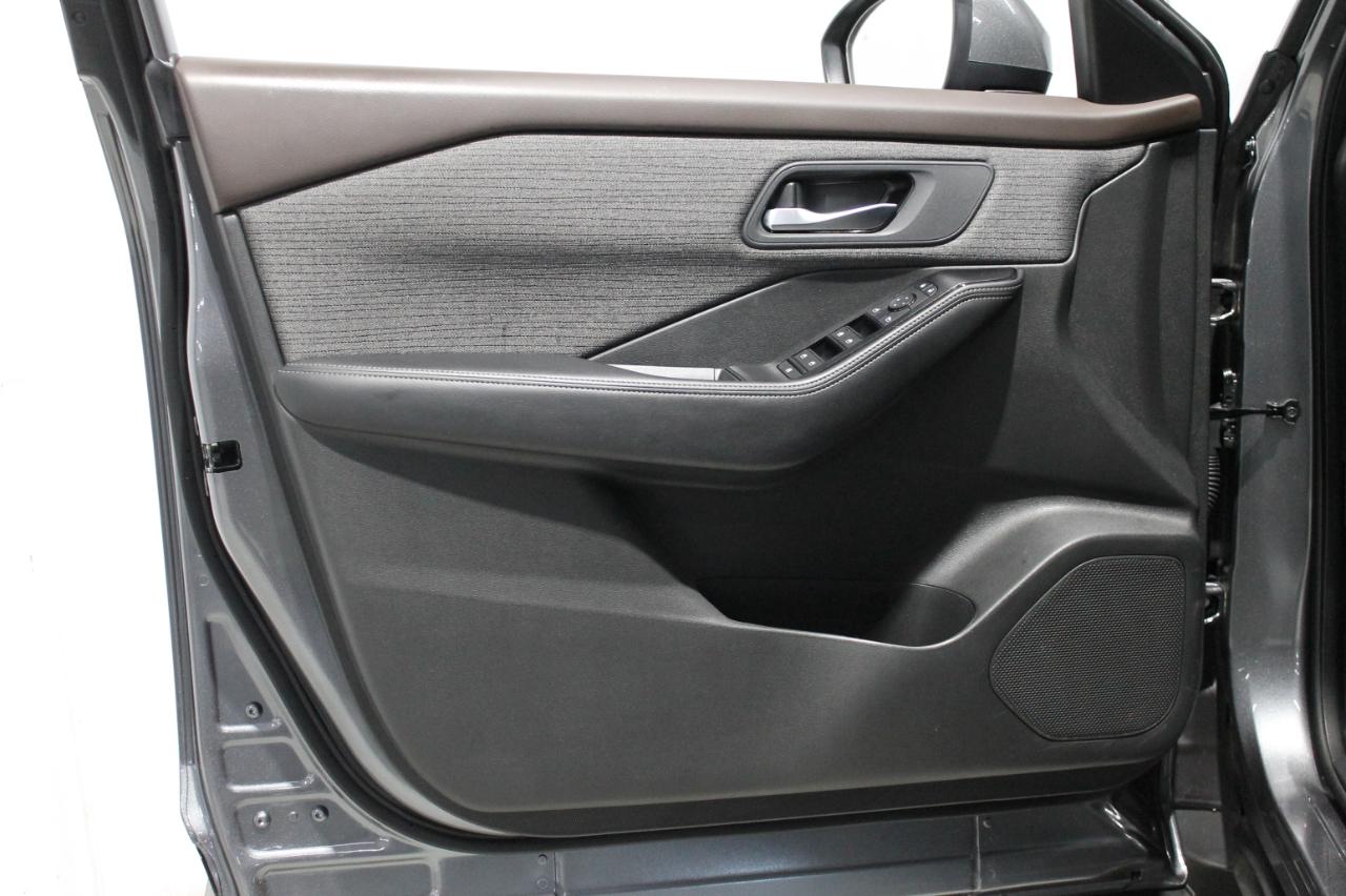 Nissan Rogue SV 2023
