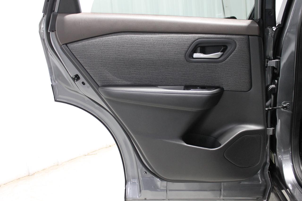 Nissan Rogue SV 2023