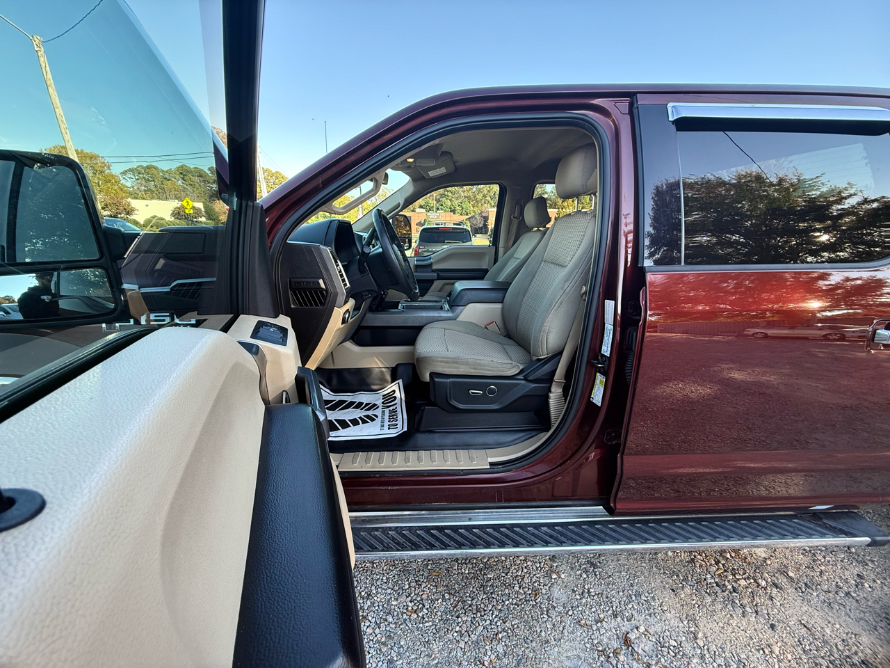 2015 Ford F-150 Lariat photo 4