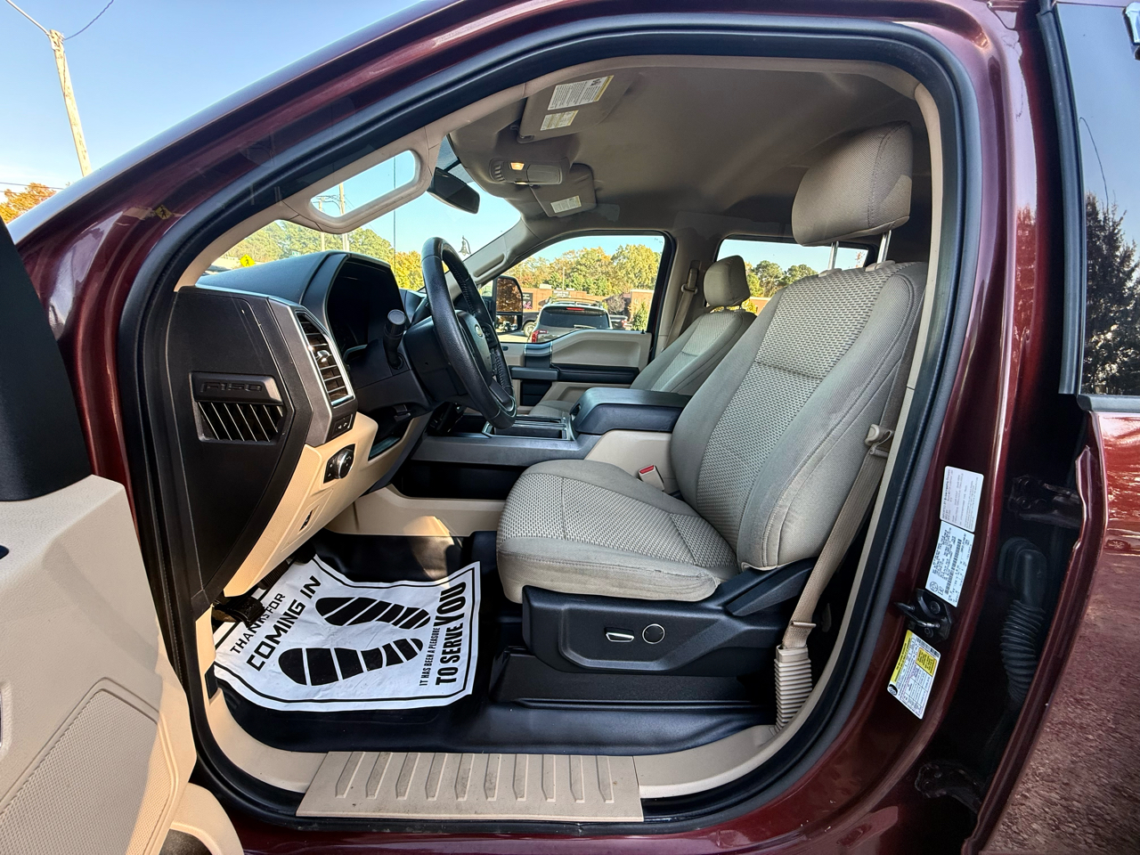 Ford F-150 4WD SuperCrew 145" XLT 2015