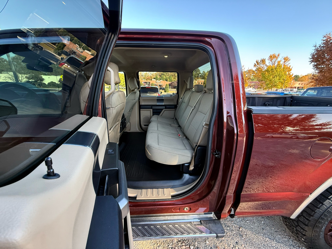 Ford F-150 4WD SuperCrew 145" XLT 2015