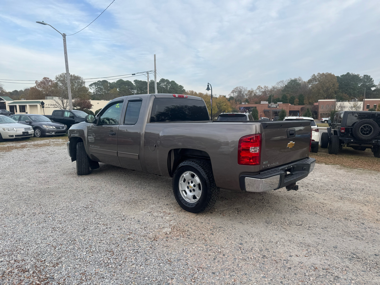 Chevrolet Silverado 1500 4WD Ext Cab 143.5" LT 2012