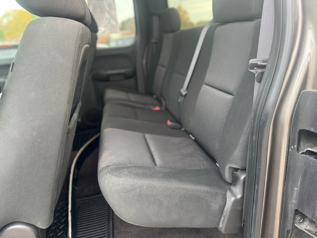 Chevrolet Silverado 1500 4WD Ext Cab 143.5" LT 2012