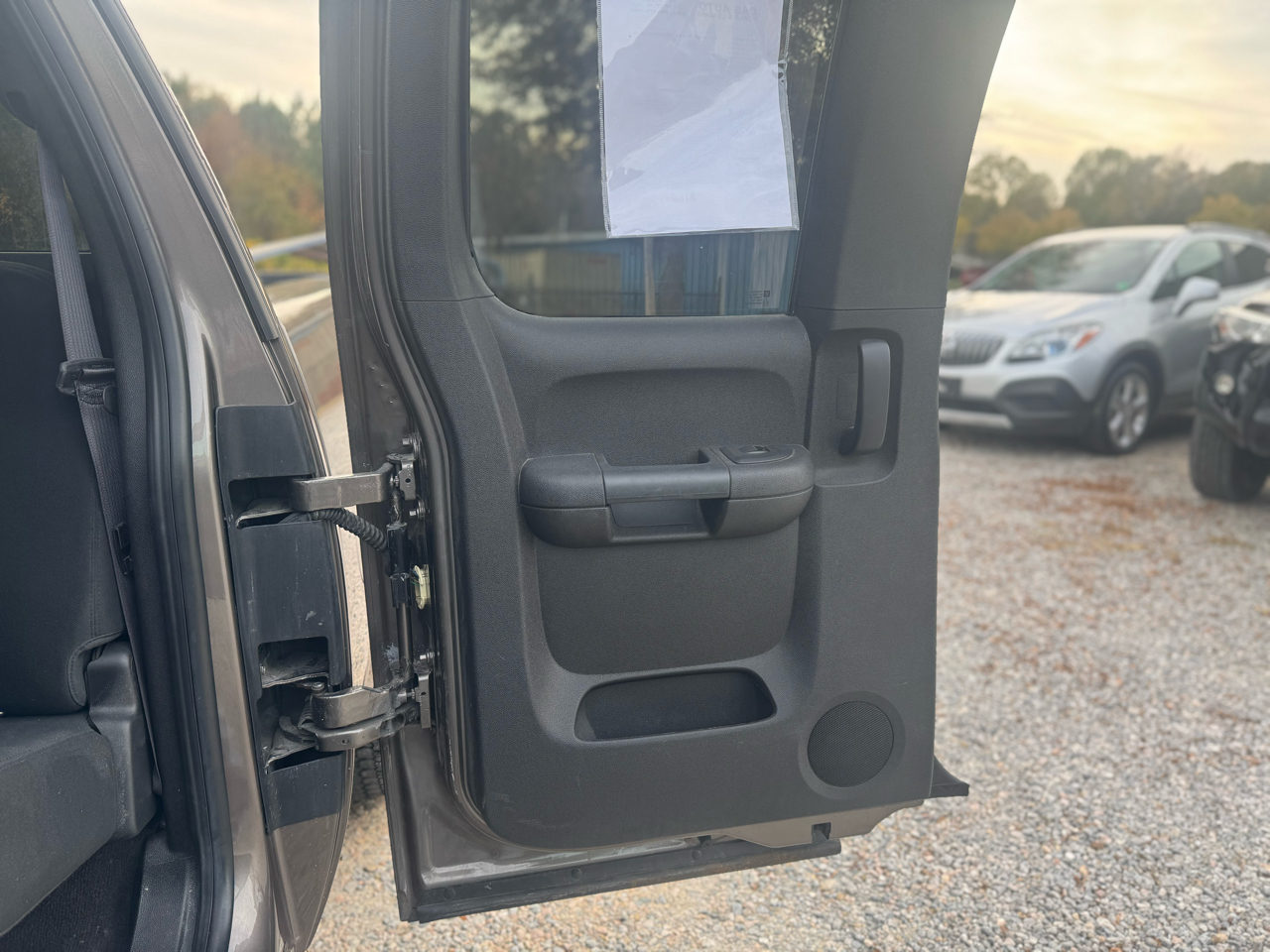 Chevrolet Silverado 1500 4WD Ext Cab 143.5" LT 2012