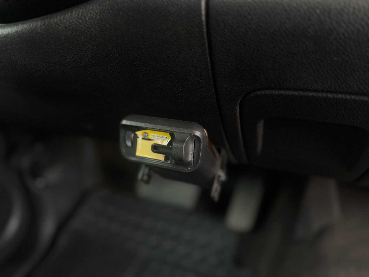 Chevrolet Silverado 1500 4WD Ext Cab 143.5" LT 2012