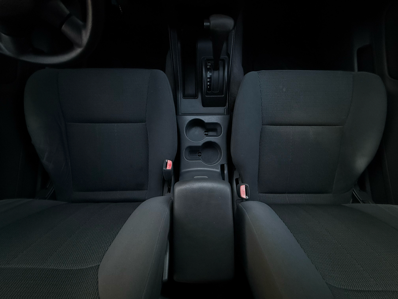 Nissan Frontier 2WD XE Crew Cab V6 Auto Std Bed 2004