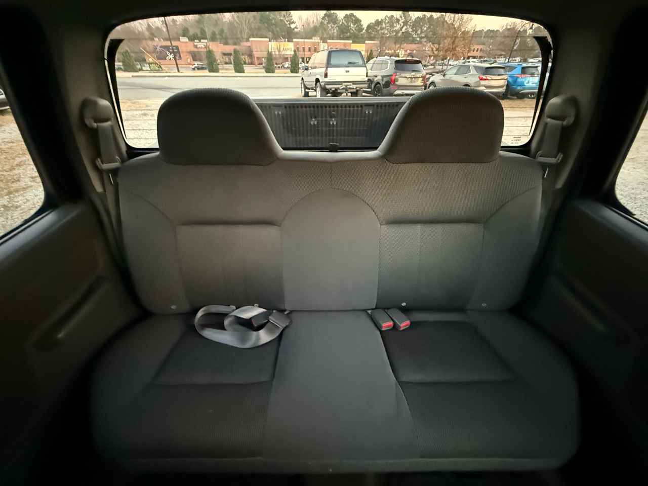 Nissan Frontier 2WD XE Crew Cab V6 Auto Std Bed 2004