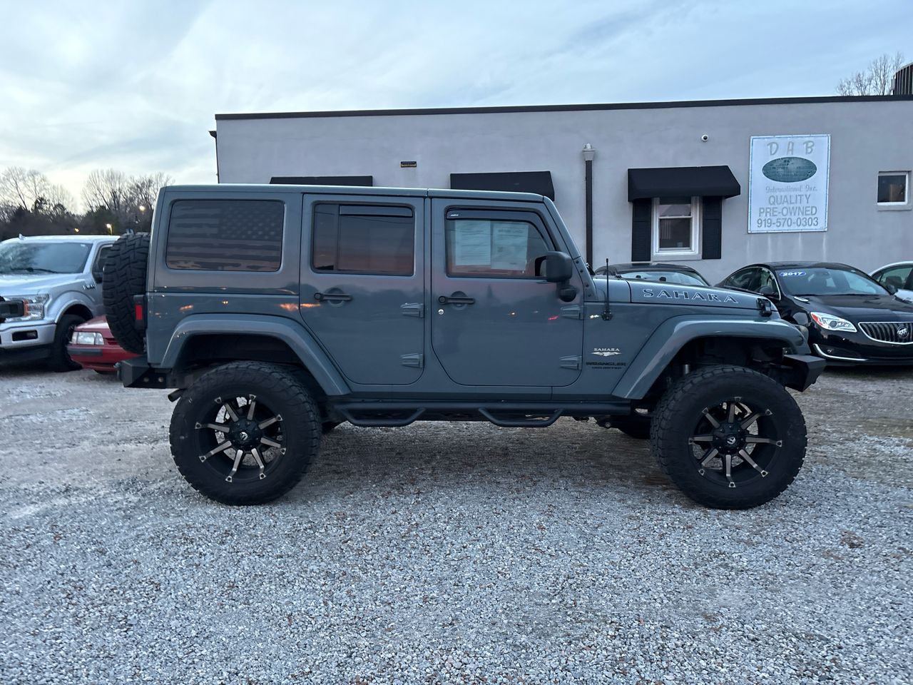 Jeep Wrangler Unlimited 4WD 4dr Sahara 2014