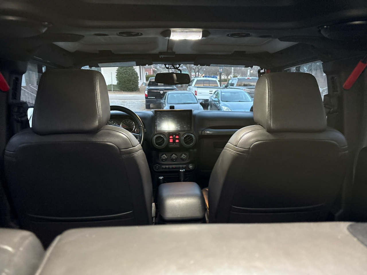 Jeep Wrangler Unlimited 4WD 4dr Sahara 2014