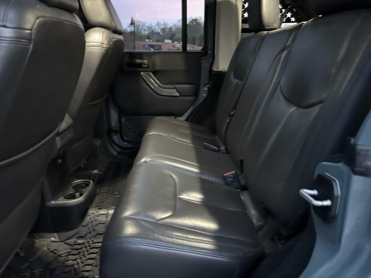 Jeep Wrangler Unlimited 4WD 4dr Sahara 2014