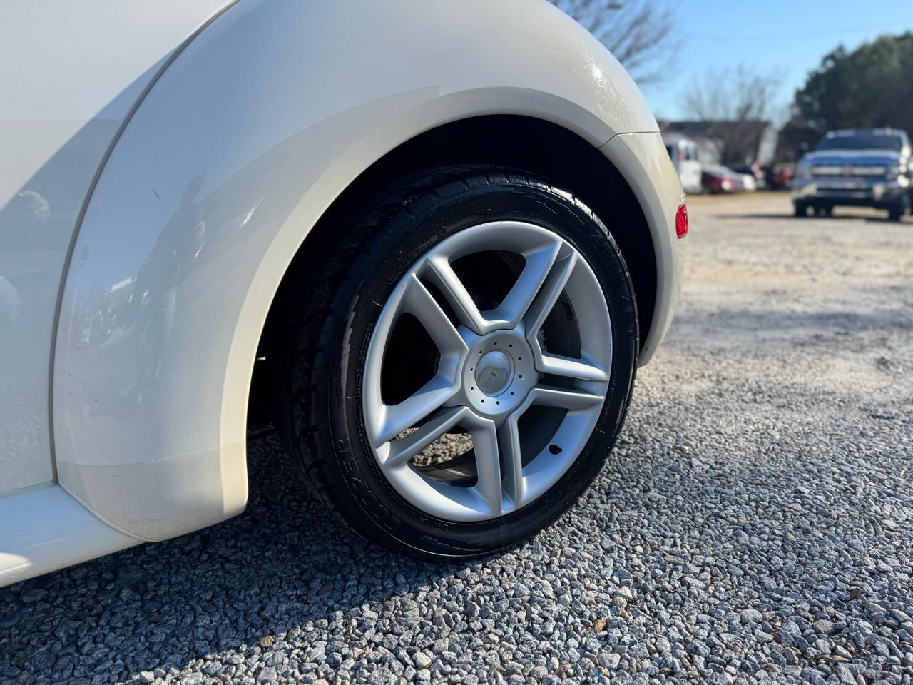 Volkswagen New Beetle Convertible 2dr Convertible GLS Turbo Auto 2004