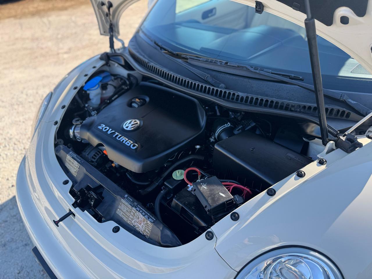 Volkswagen New Beetle Convertible 2dr Convertible GLS Turbo Auto 2004