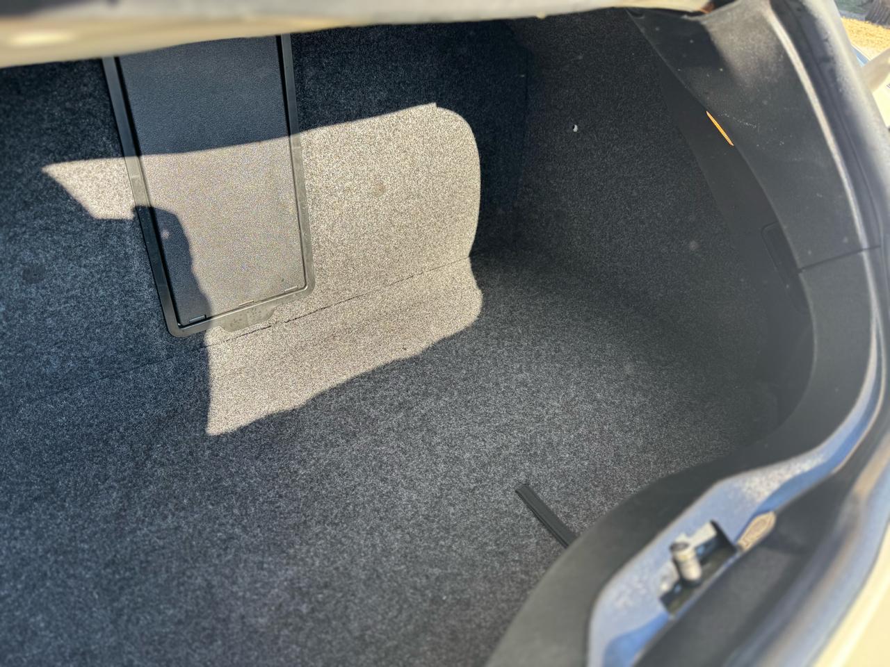 Volkswagen New Beetle Convertible 2dr Convertible GLS Turbo Auto 2004