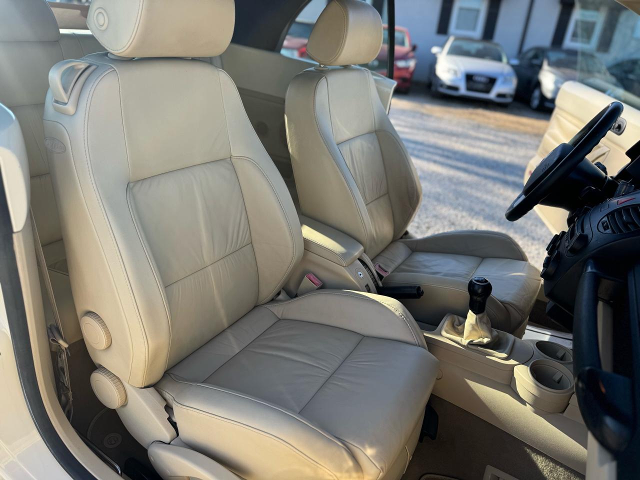 Volkswagen New Beetle Convertible 2dr Convertible GLS Turbo Auto 2004