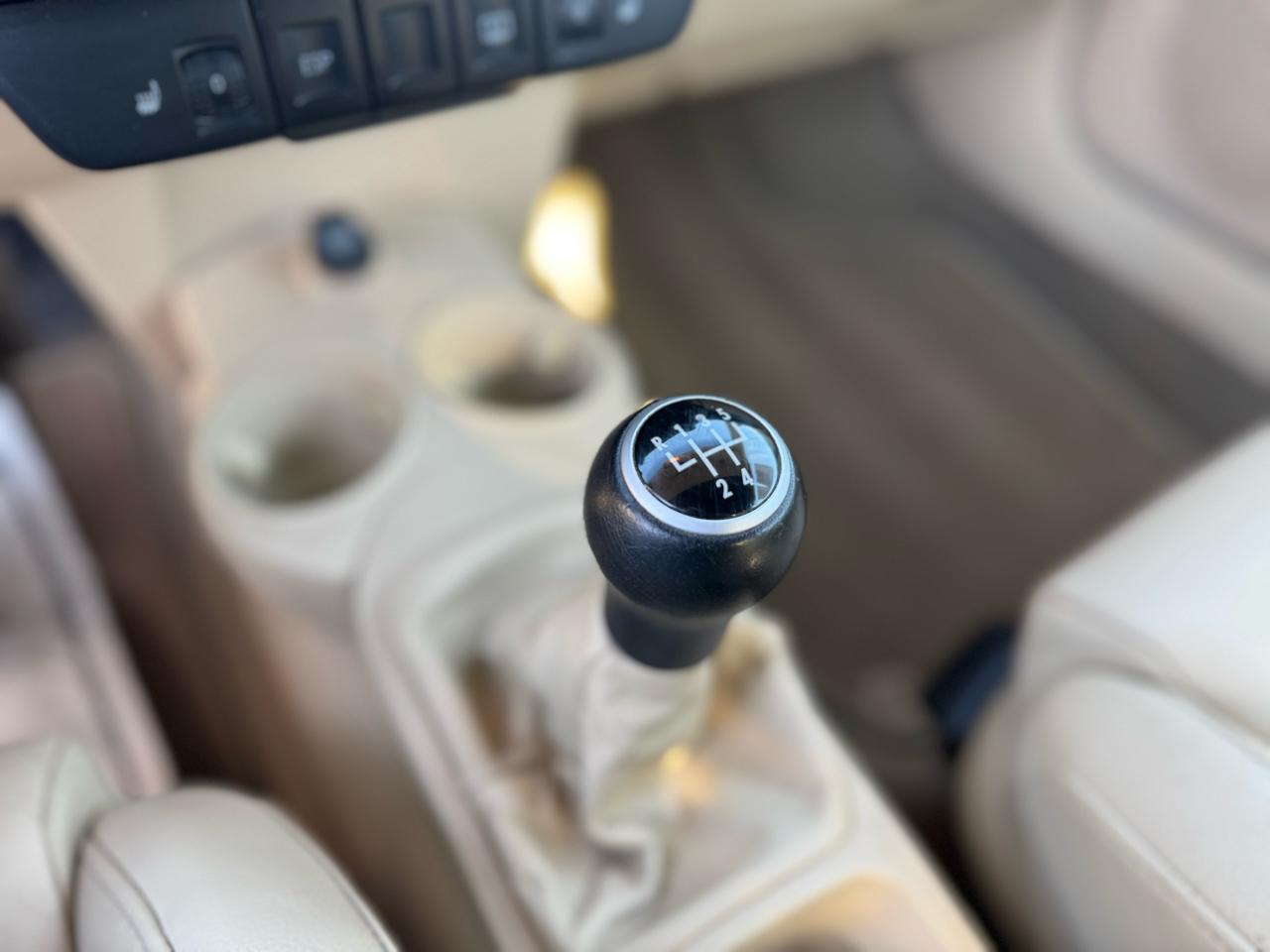 Volkswagen New Beetle Convertible 2dr Convertible GLS Turbo Auto 2004