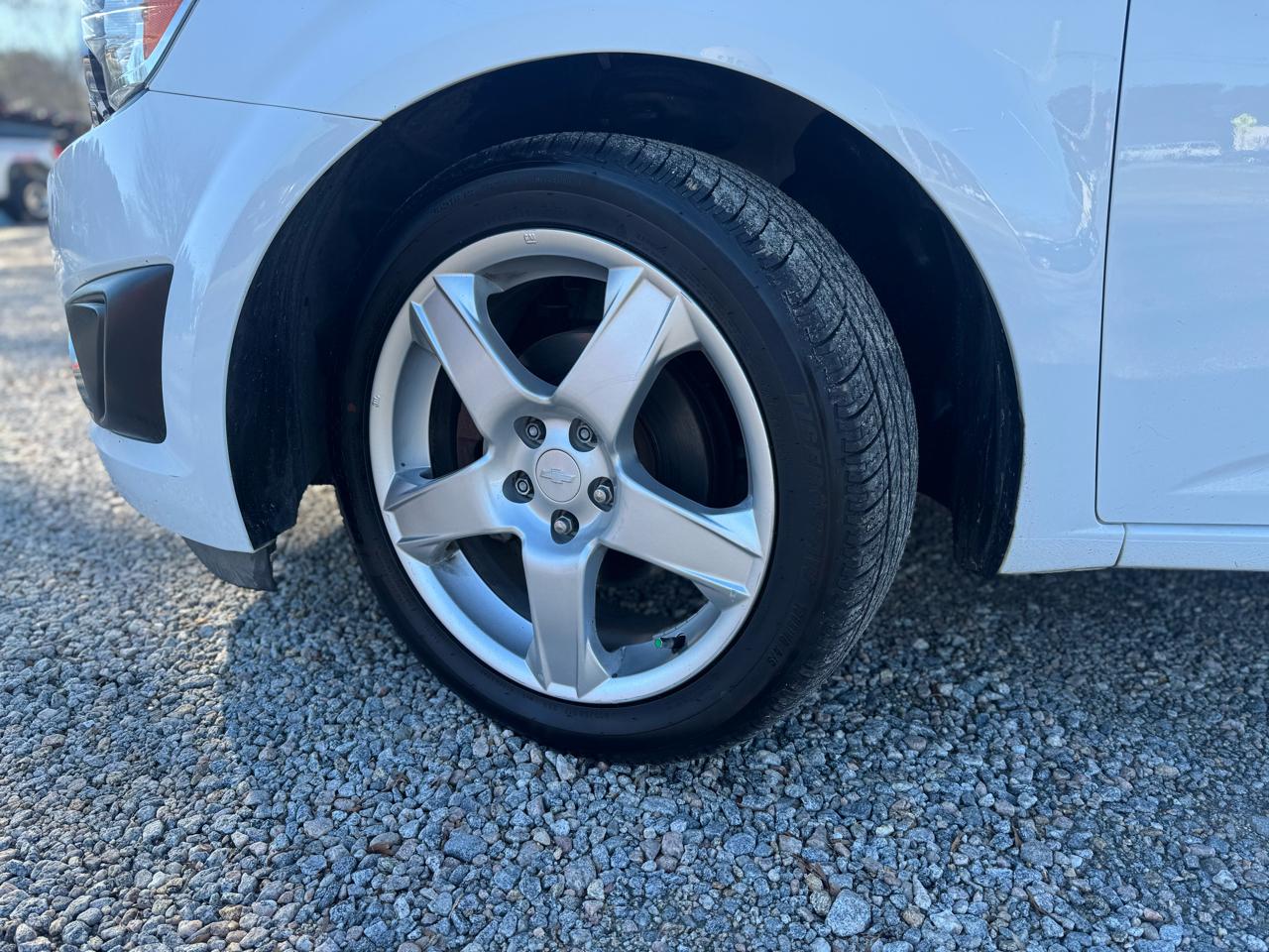 Chevrolet Sonic 5dr HB Auto LTZ 2014