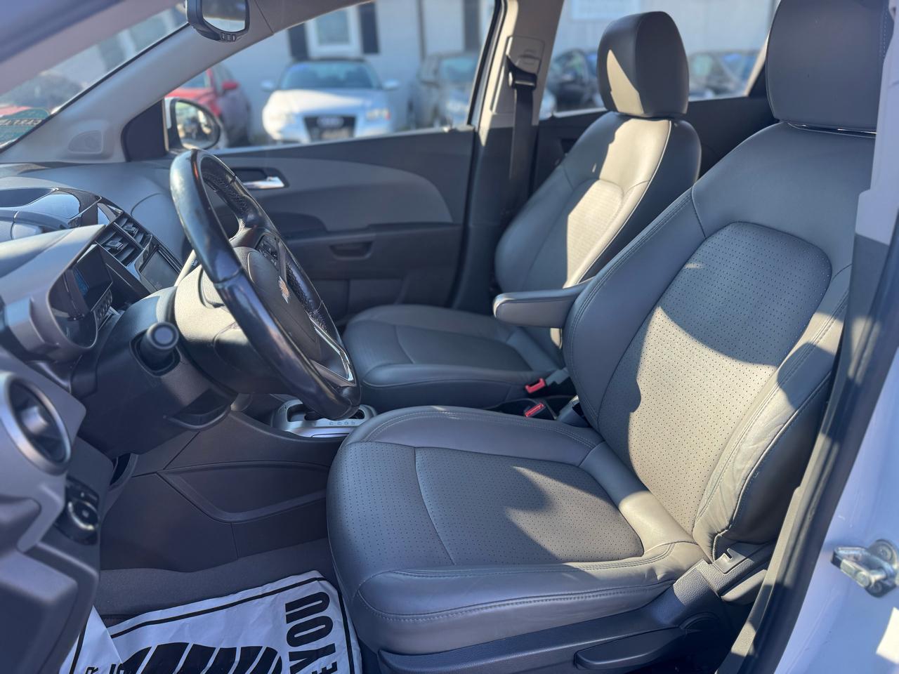 Chevrolet Sonic 5dr HB Auto LTZ 2014