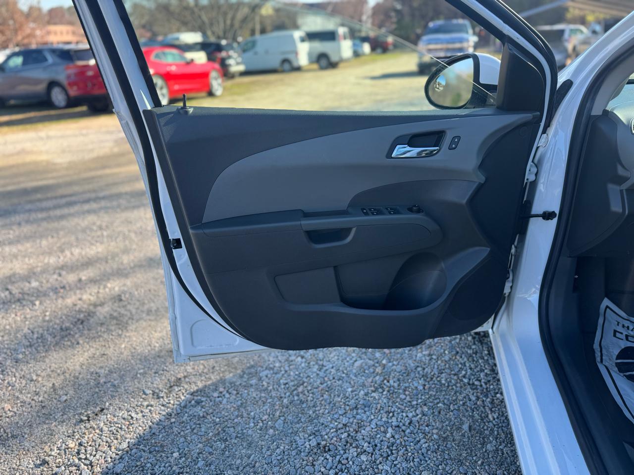 Chevrolet Sonic 5dr HB Auto LTZ 2014