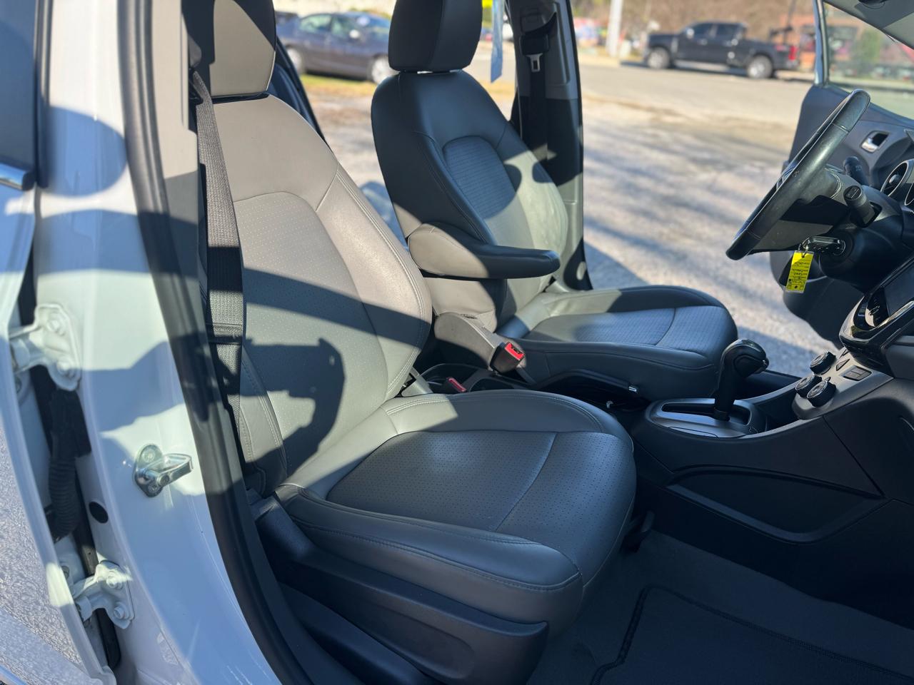 Chevrolet Sonic 5dr HB Auto LTZ 2014