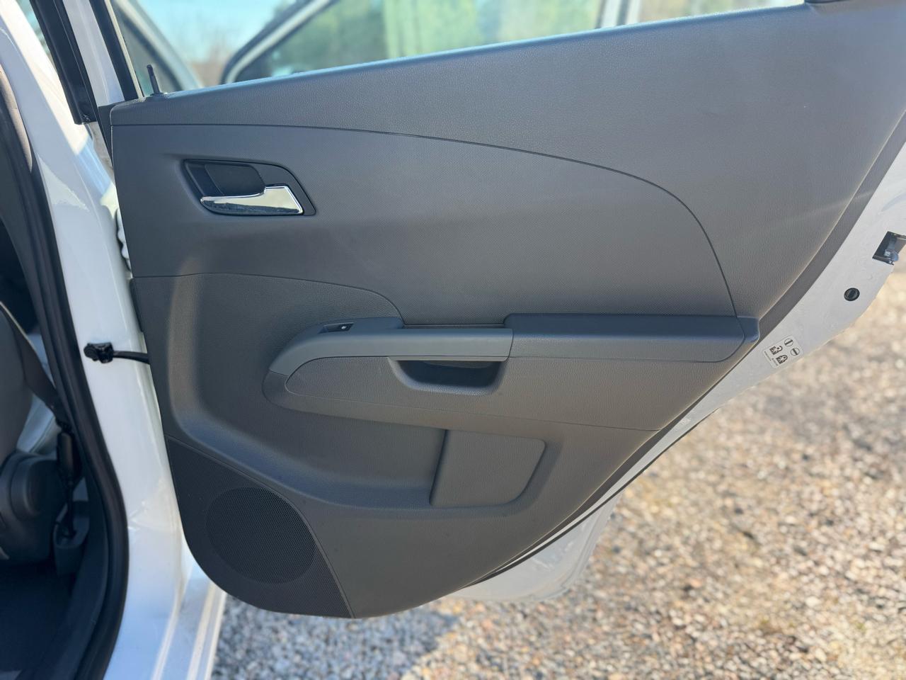 Chevrolet Sonic 5dr HB Auto LTZ 2014