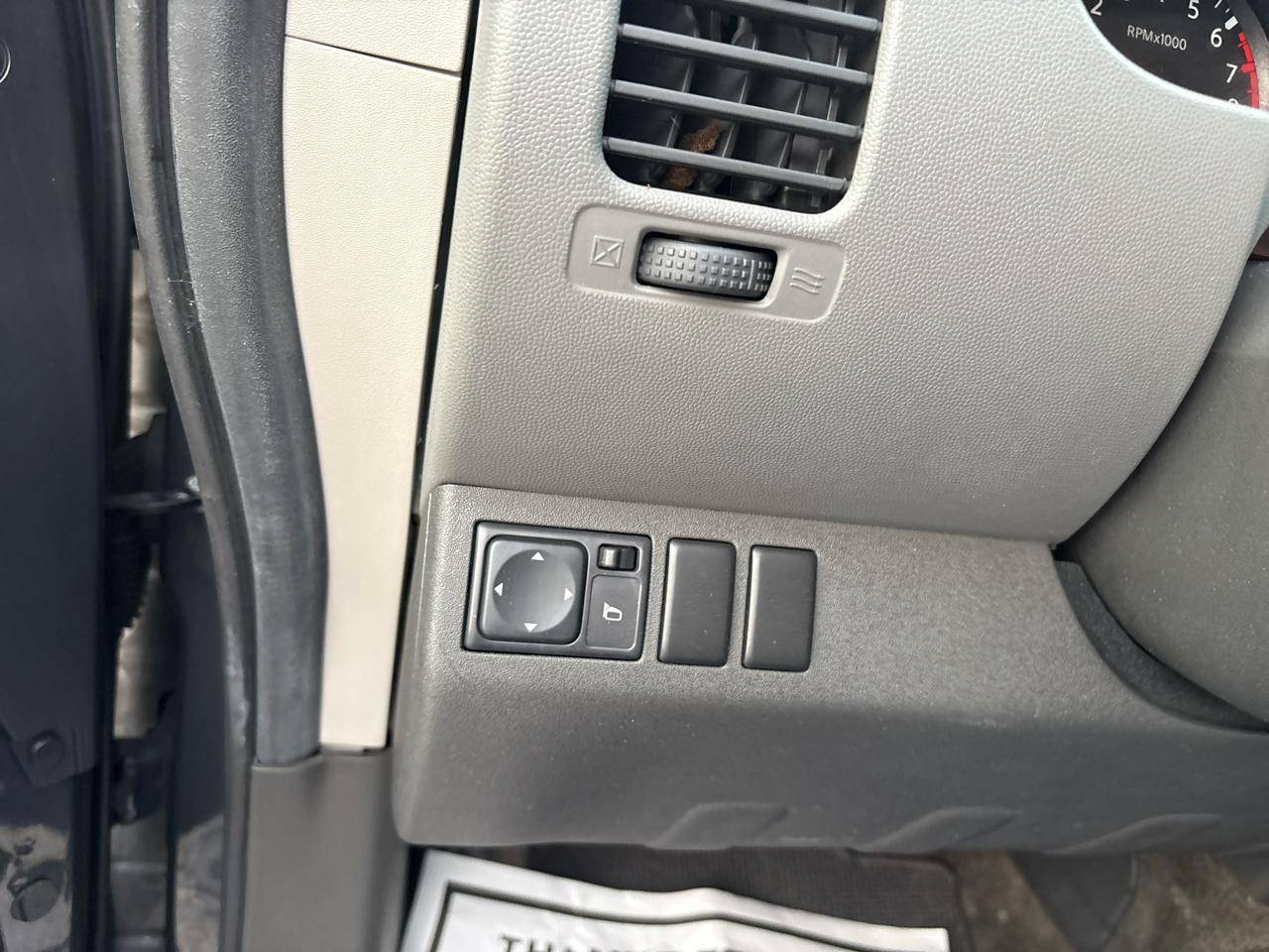 Nissan Xterra 4WD 4dr Auto S 2012