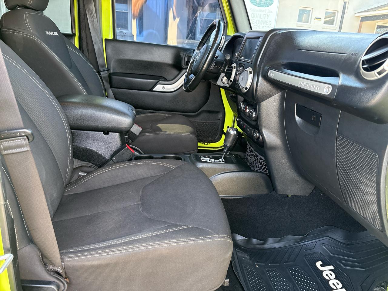 Jeep Wrangler Unlimited 4WD 4dr Rubicon 2016