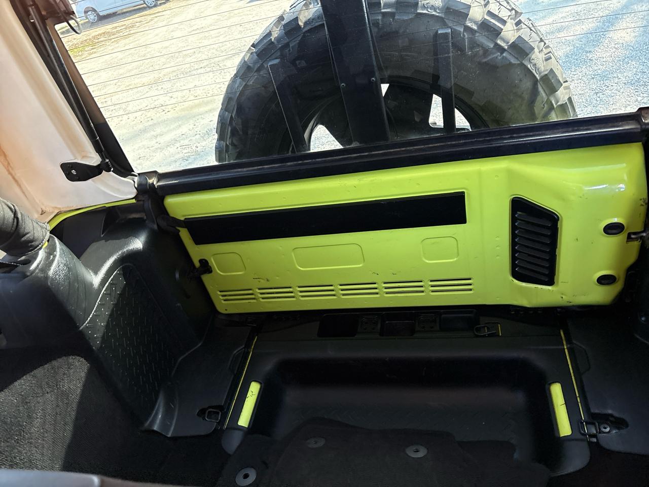 Jeep Wrangler Unlimited 4WD 4dr Rubicon 2016