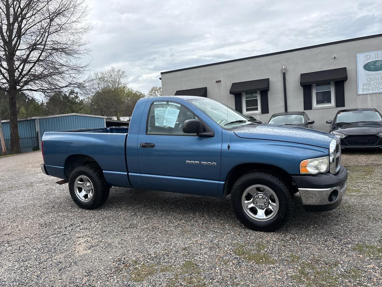 Dodge Ram 1500 2dr Reg Cab 120.5" WB ST 2003