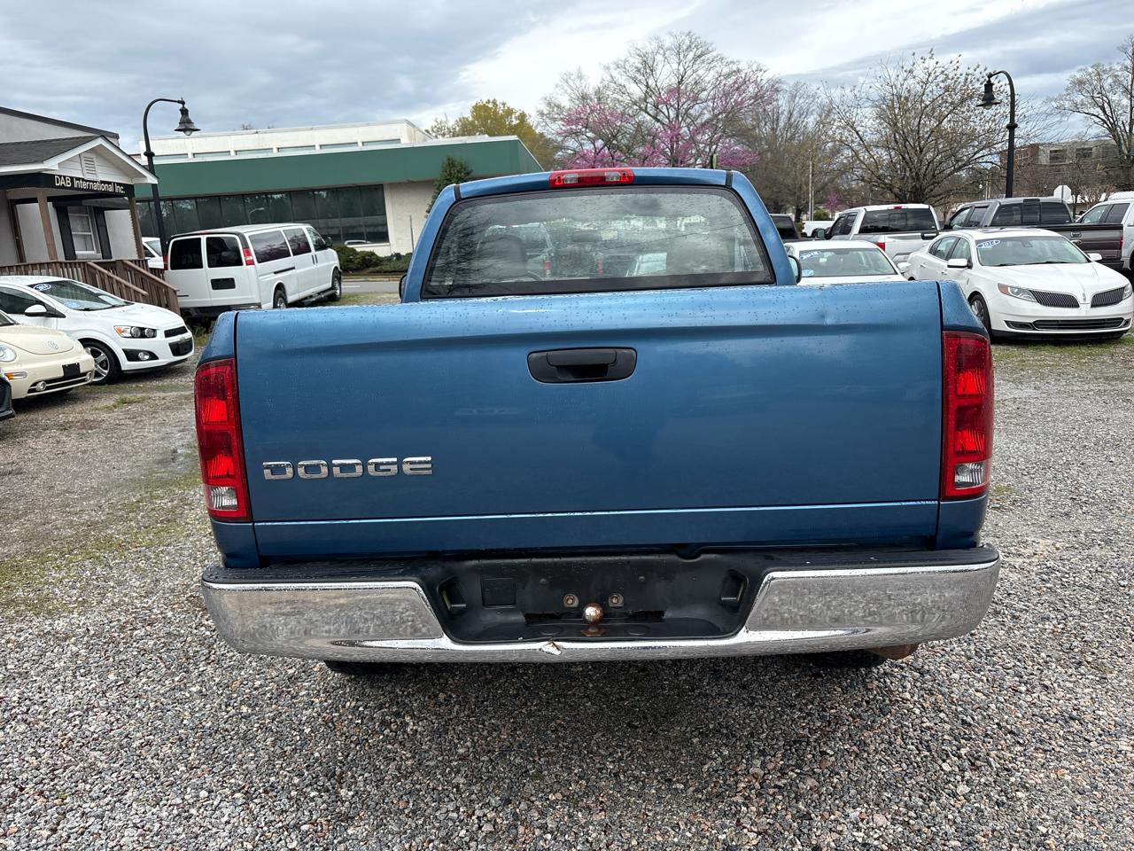 Dodge Ram 1500 2dr Reg Cab 120.5" WB ST 2003