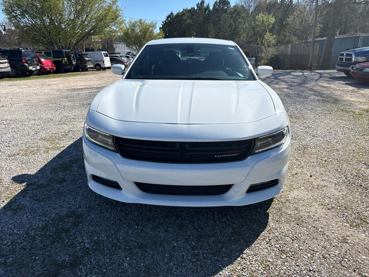Dodge Charger 4dr Sdn SXT RWD 2015