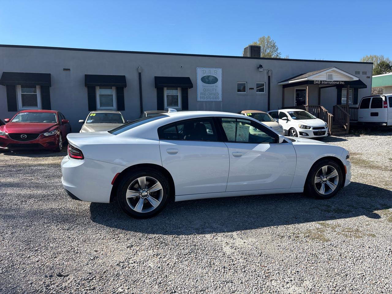Dodge Charger 4dr Sdn SXT RWD 2015