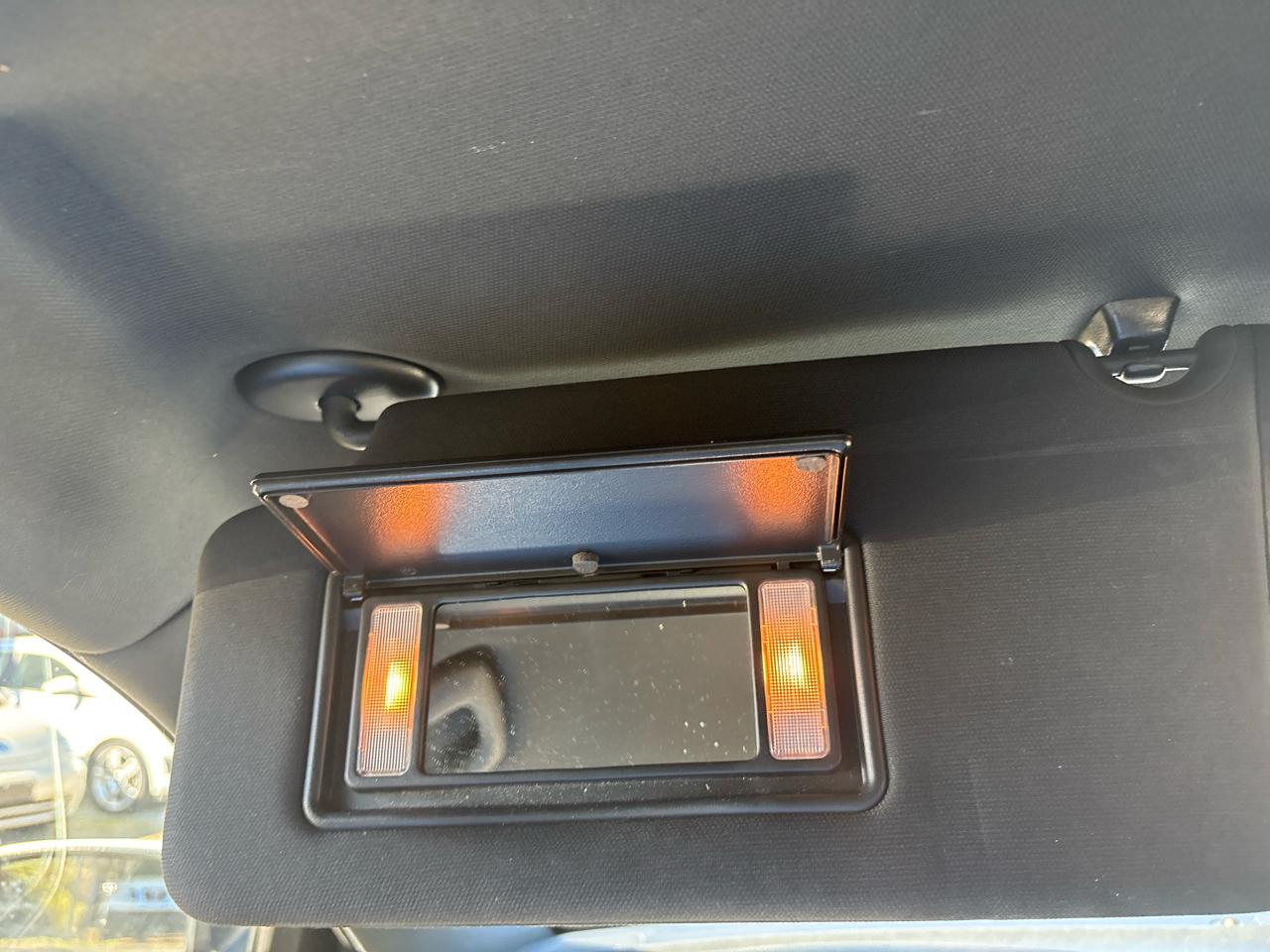 Dodge Charger 4dr Sdn SXT RWD 2015