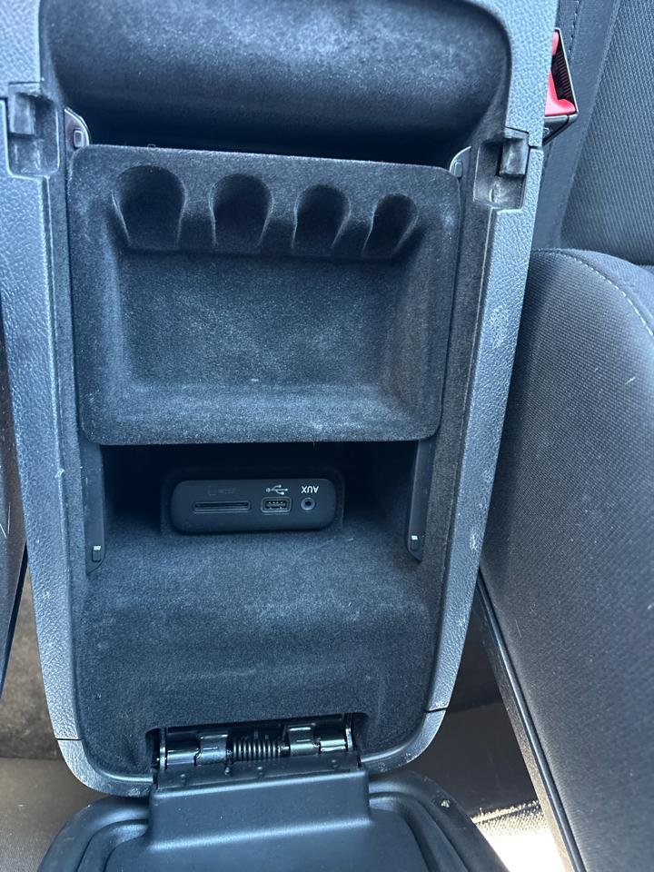 Dodge Charger 4dr Sdn SXT RWD 2015