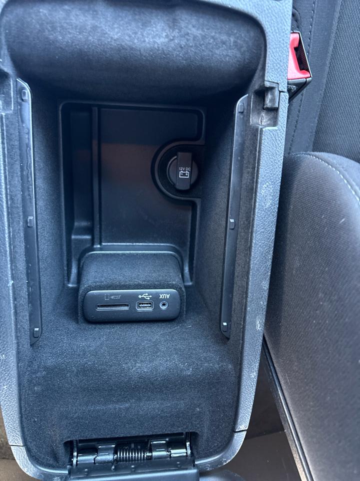 Dodge Charger 4dr Sdn SXT RWD 2015