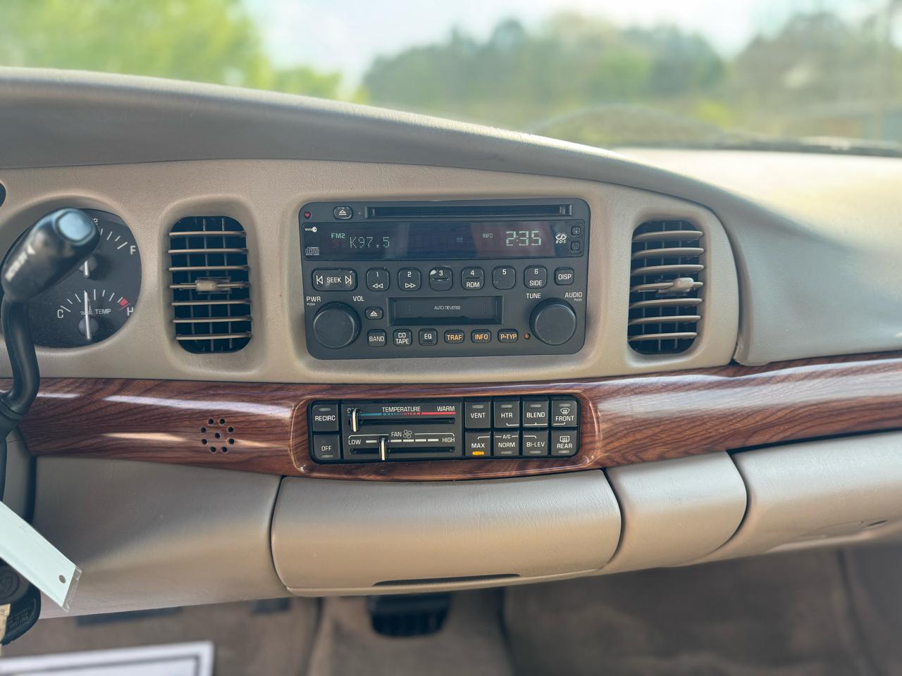 Buick LeSabre 4dr Sdn Custom 2003