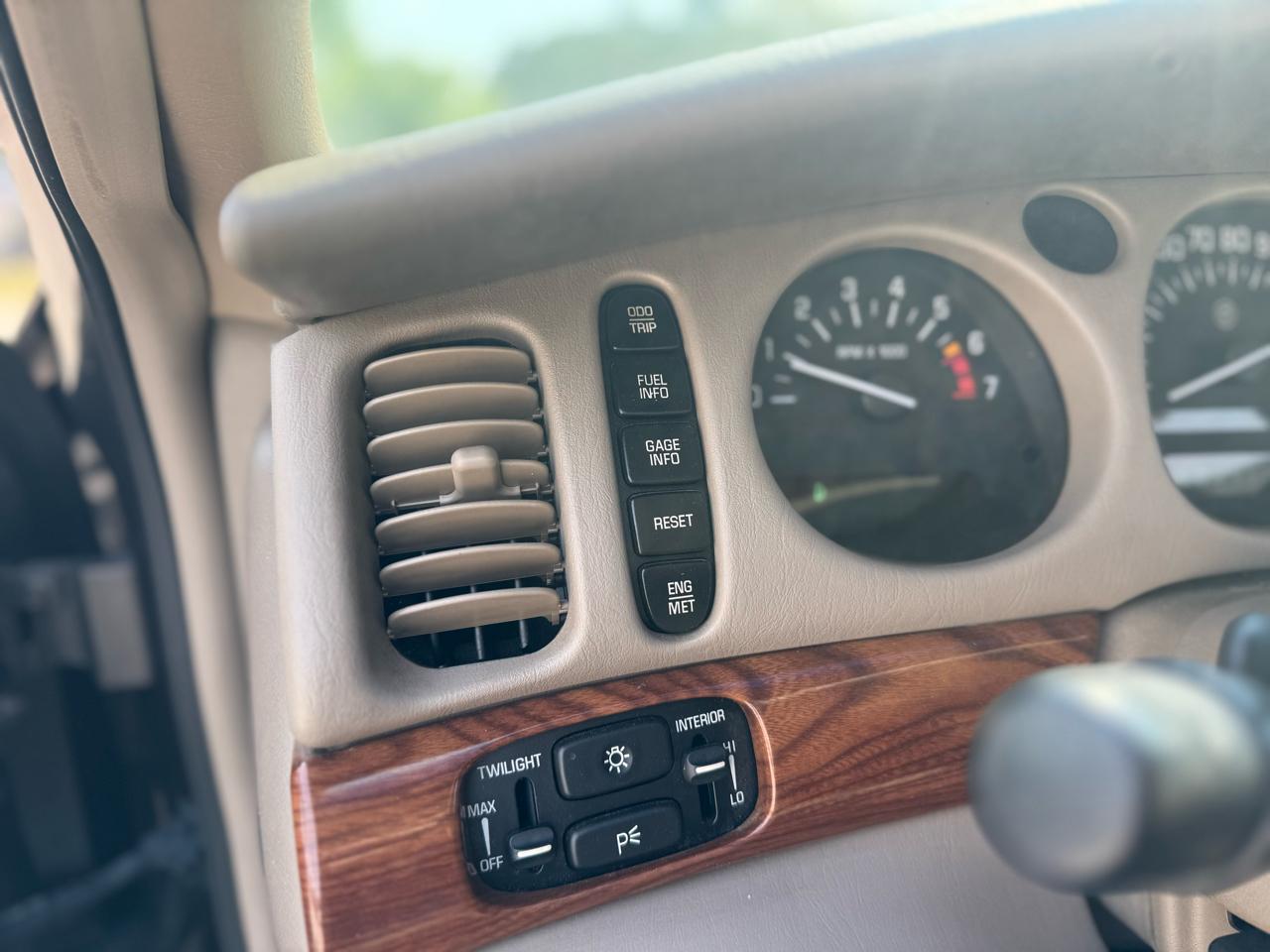 Buick LeSabre 4dr Sdn Custom 2003