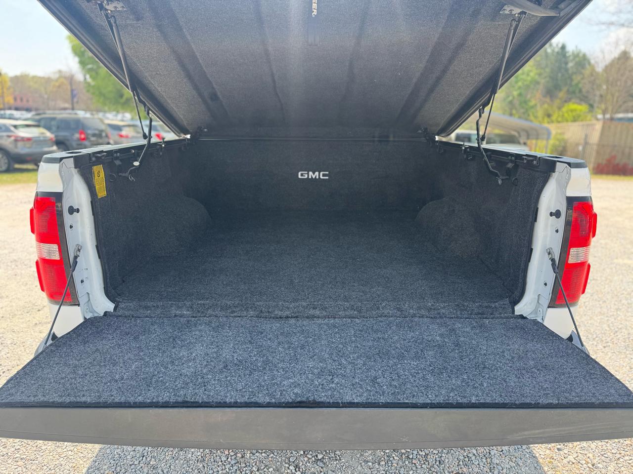 GMC Sierra 1500 2WD Crew Cab 143.5" SLT 2015