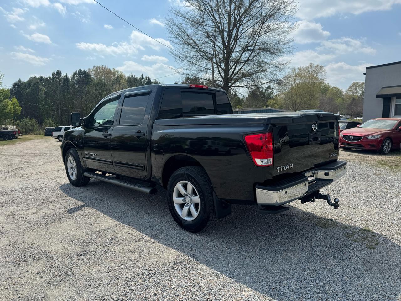 Nissan Titan 4WD Crew Cab SWB SV 2013