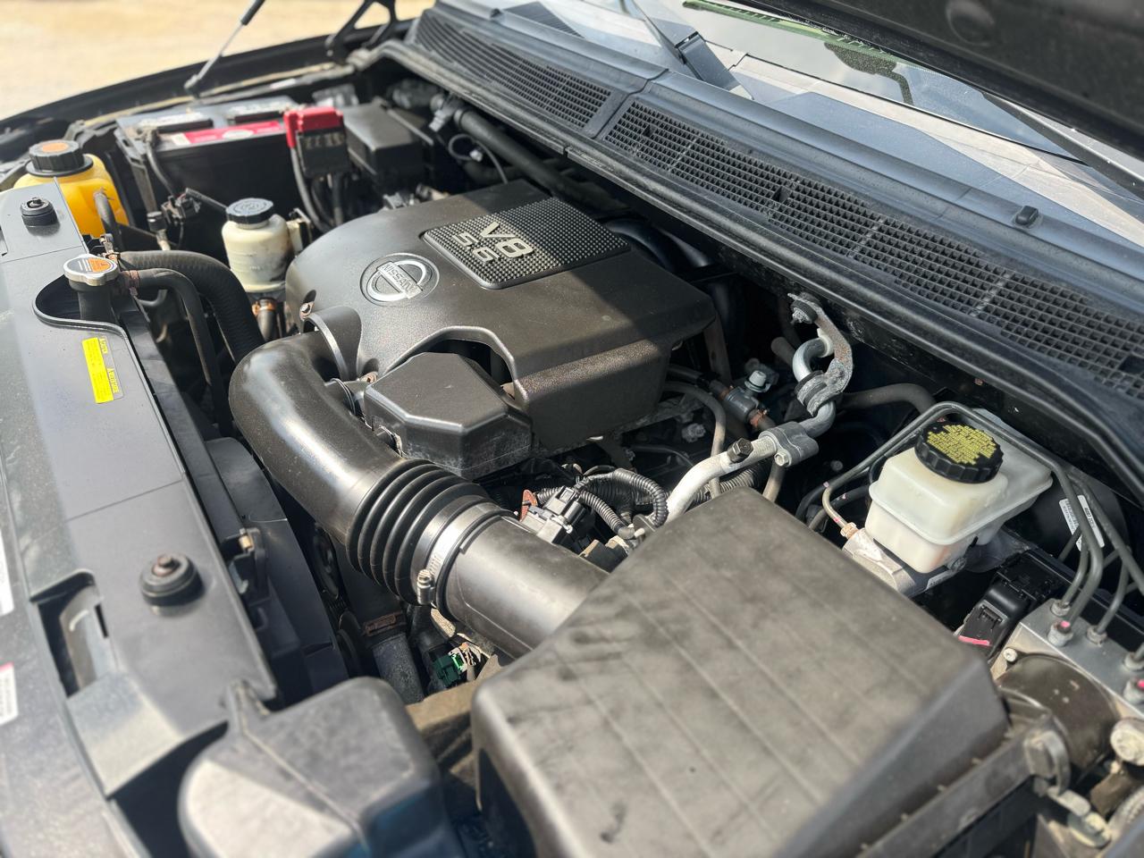 Nissan Titan 4WD Crew Cab SWB SV 2013