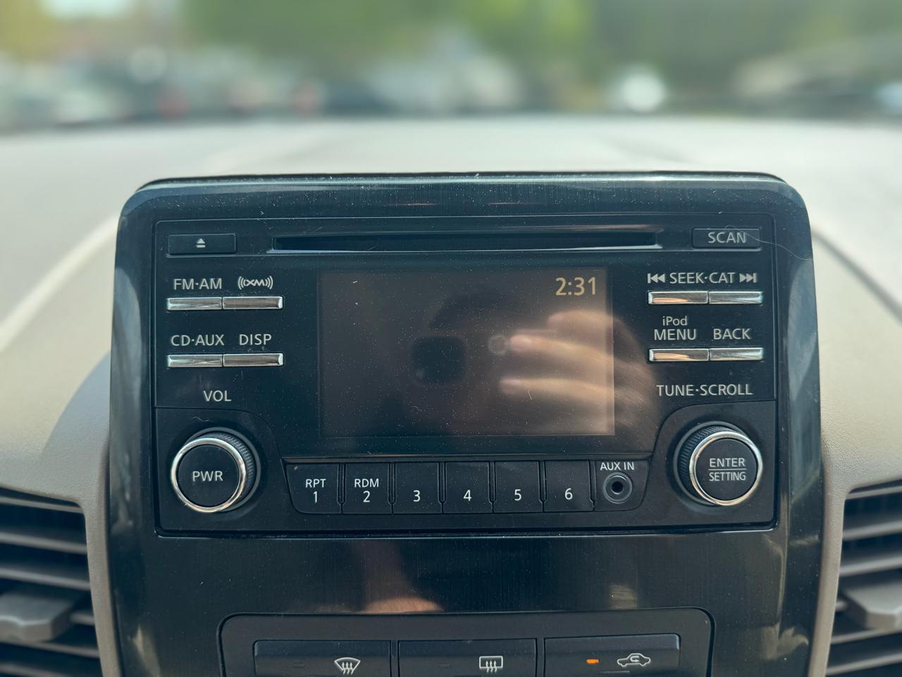 Nissan Titan 4WD Crew Cab SWB SV 2013