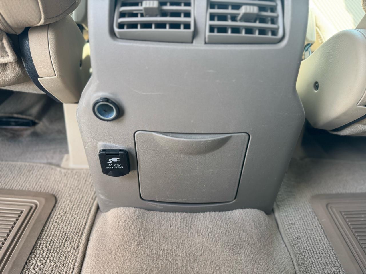 Nissan Titan 4WD Crew Cab SWB SV 2013