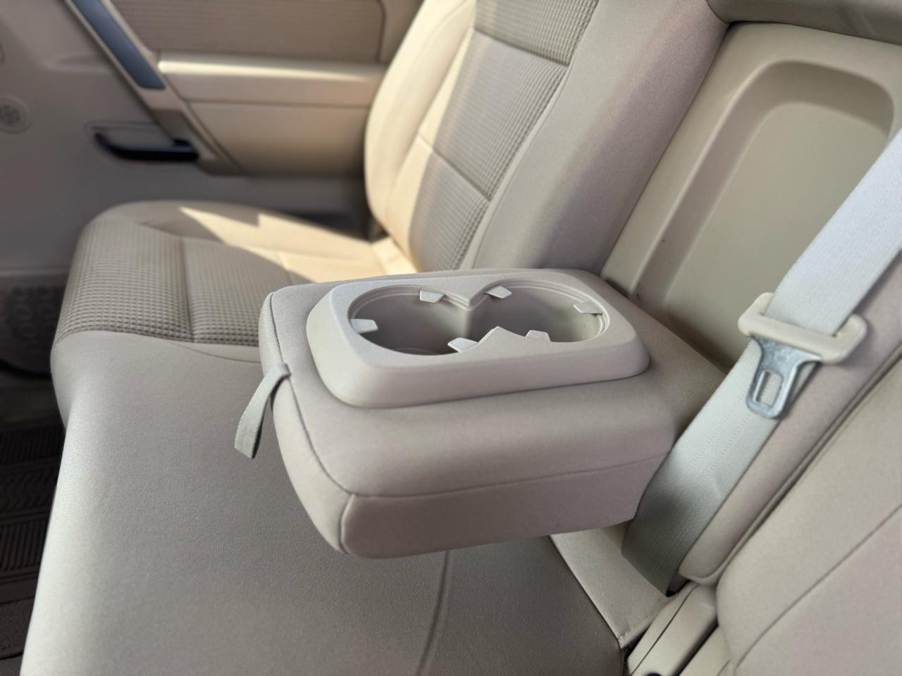 Nissan Titan 4WD Crew Cab SWB SV 2013