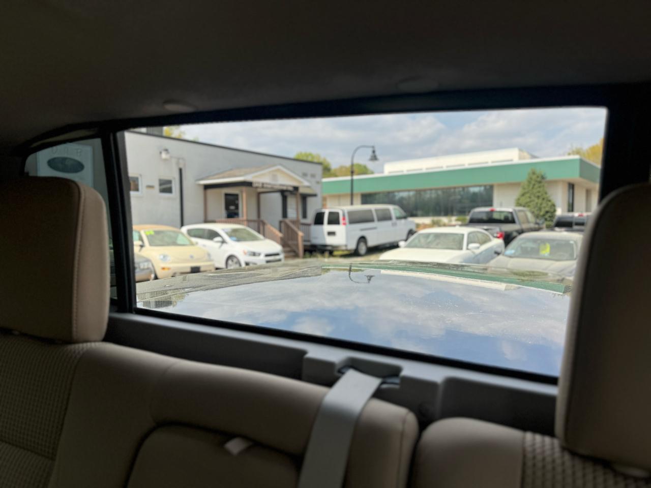 Nissan Titan 4WD Crew Cab SWB SV 2013