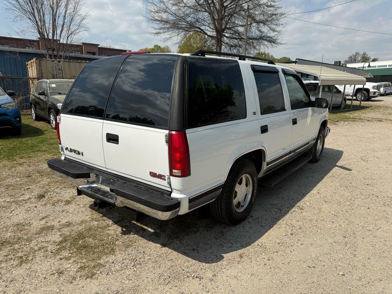 GMC Yukon 1500 4dr 1998