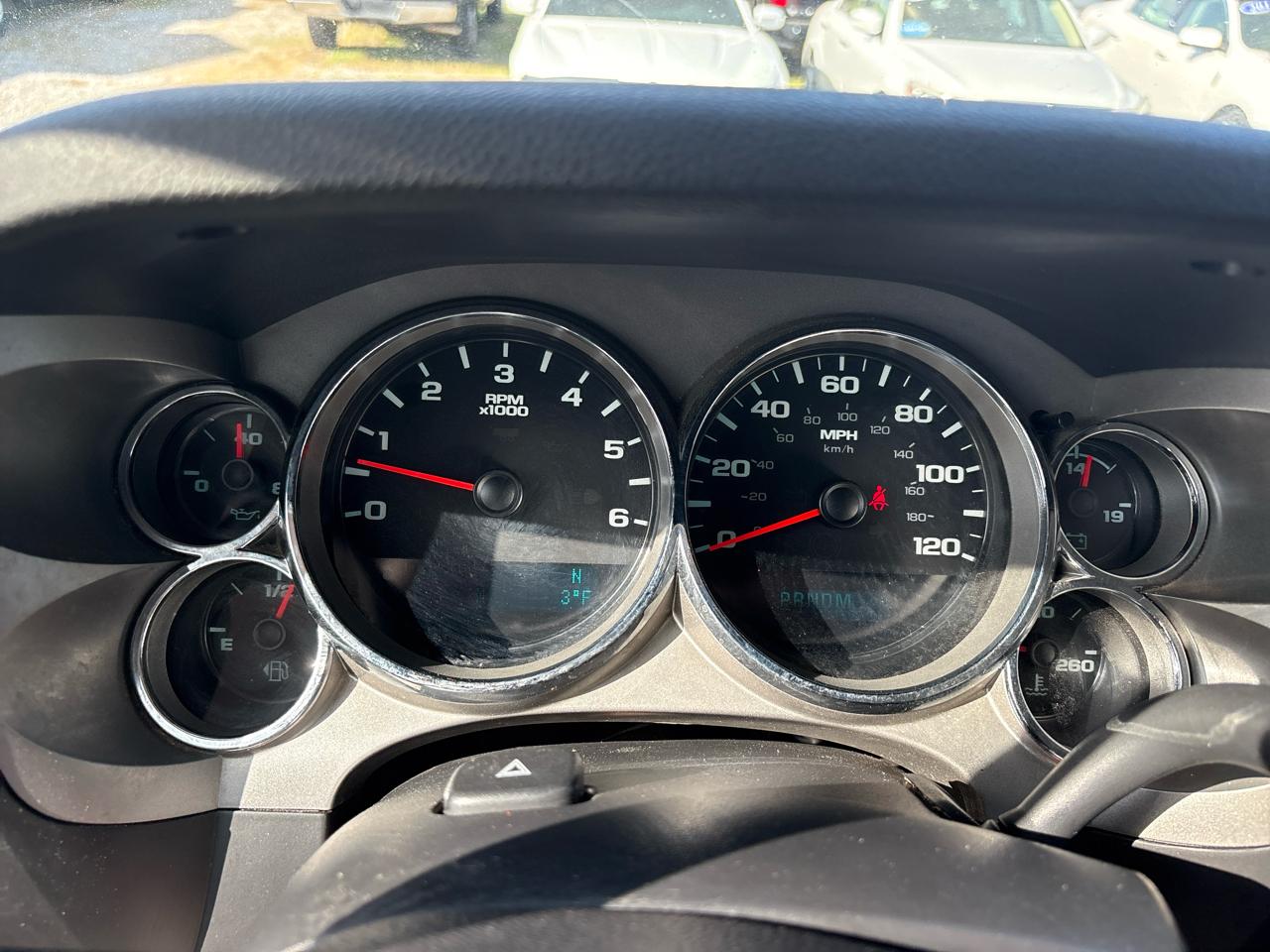 Chevrolet Silverado 1500 2WD Ext Cab 143.5" LT 2011