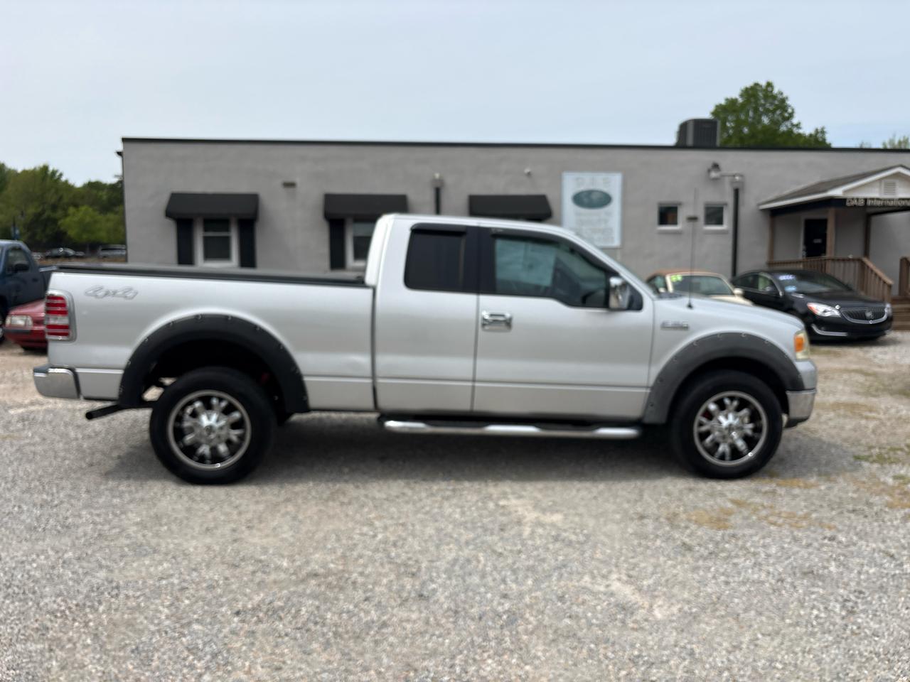 Ford F-150 4WD SuperCab 133" XLT 2004