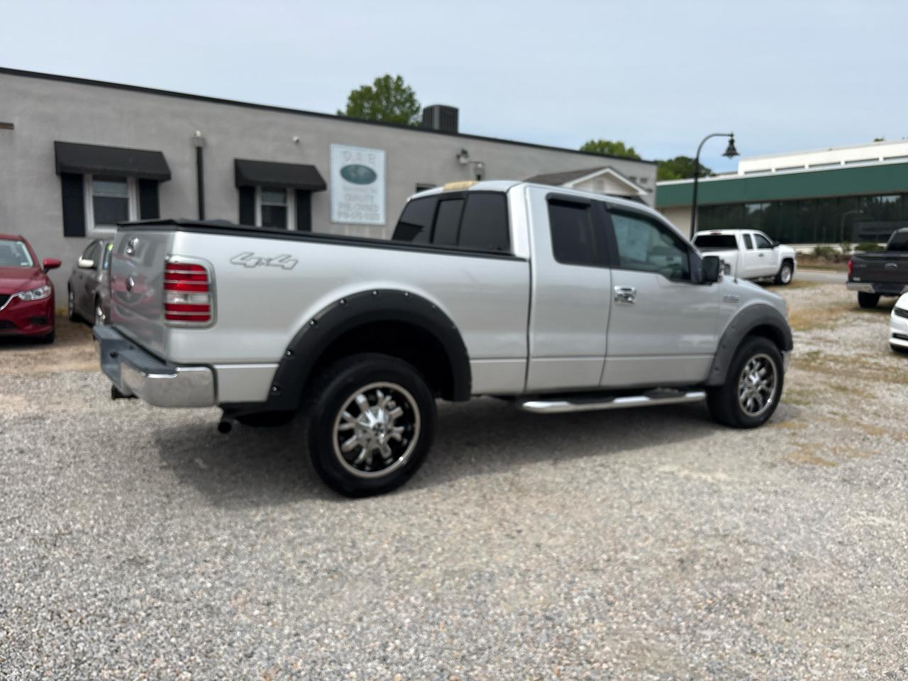 Ford F-150 4WD SuperCab 133" XLT 2004