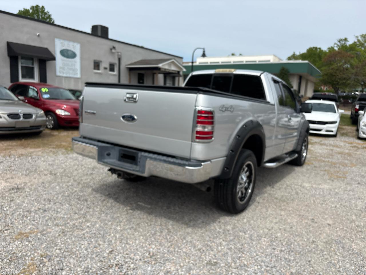 Ford F-150 4WD SuperCab 133" XLT 2004